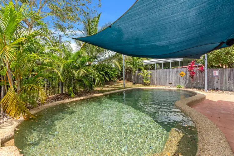 4 Queenscliff Close, Kewarra Beach QLD 4879