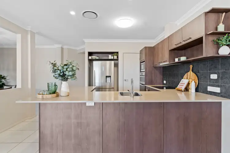 Fourth view of Homely house listing, 8 Fairbank Drive, Gledswood Hills NSW 2557