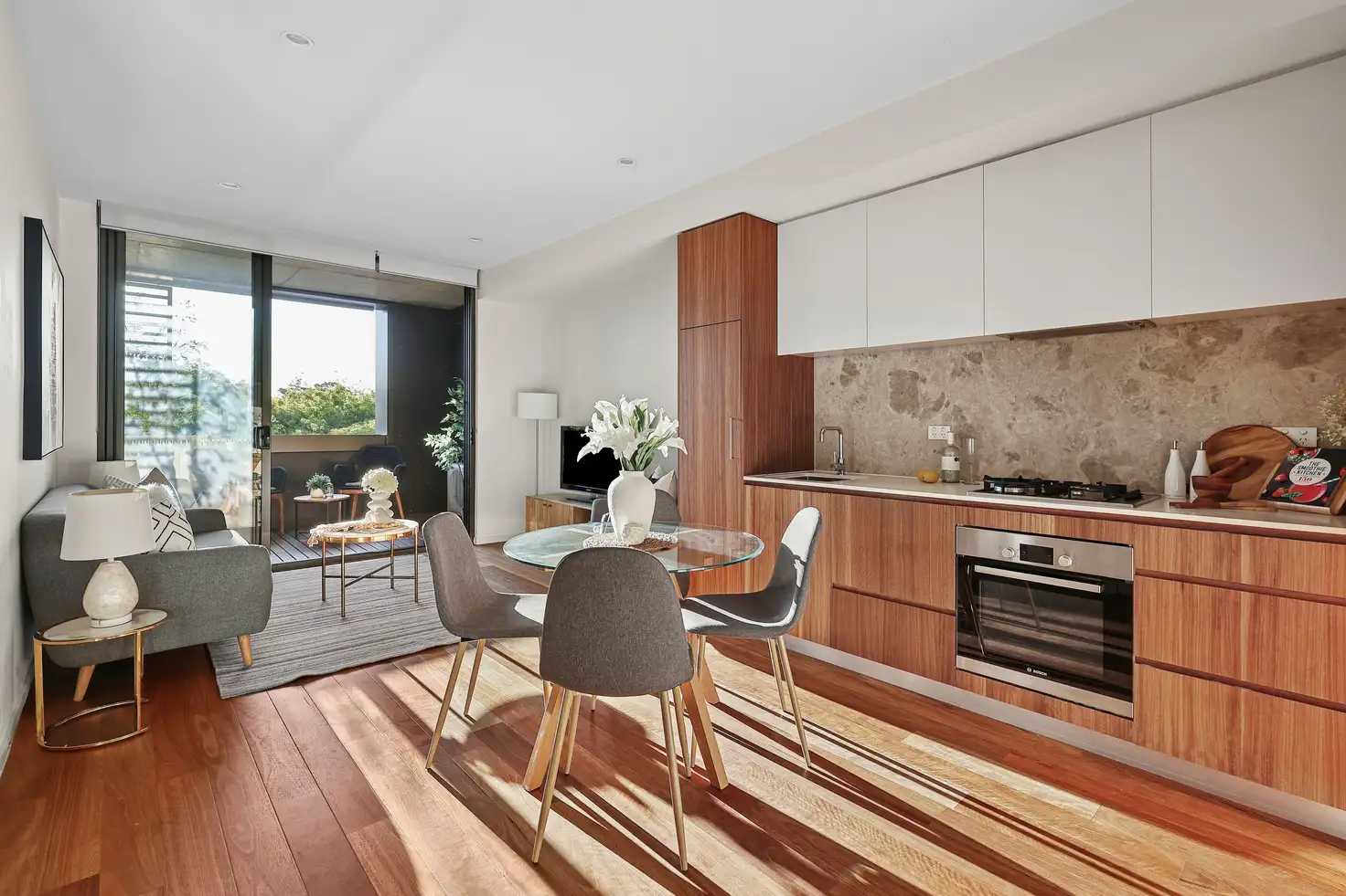 Main view of Homely unit listing, 305/75 Macdonald Street, Erskineville NSW 2043