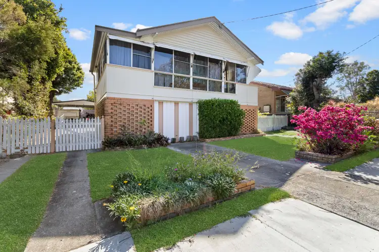 63 Captain Cook Parade