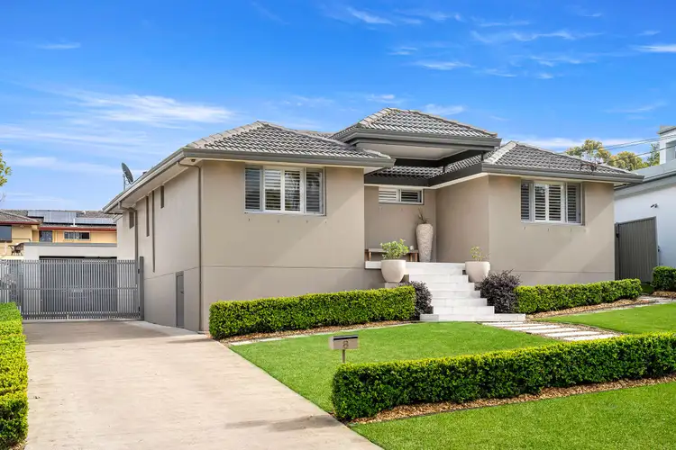 8 Pearson Place
