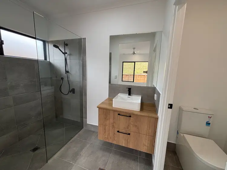 74 Rankine Avenue, Yungaburra QLD 4884