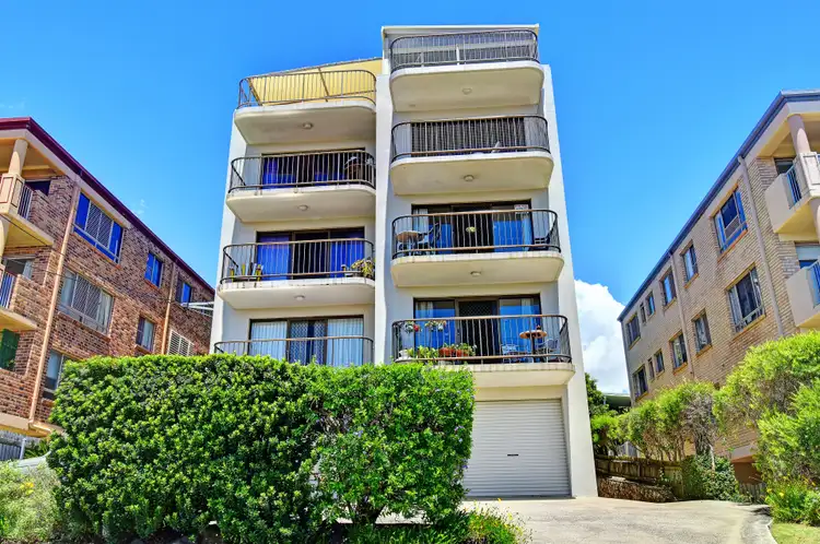 4/8 Mahia Terrace, Kings Beach QLD 4551