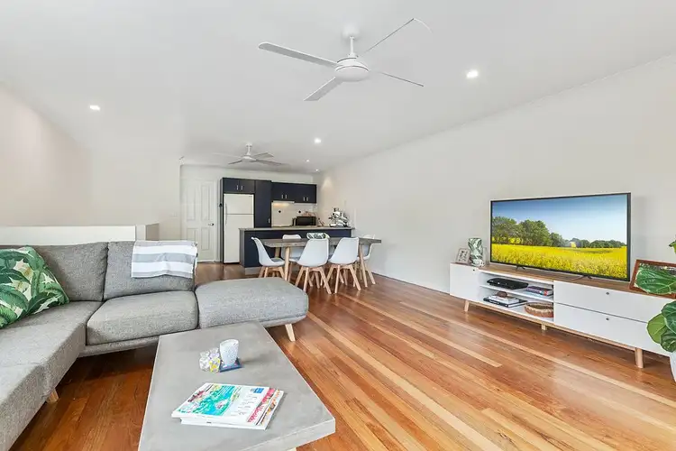 1/4 Advance Place, Sunrise Beach QLD 4567