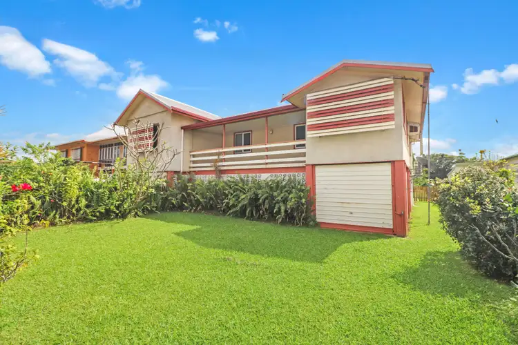 11 Lynn Street