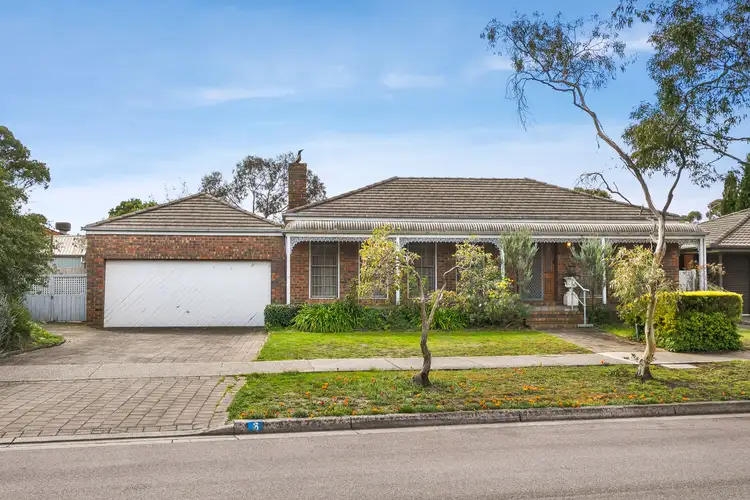 6 Lakes Drive, Sunbury VIC 3429