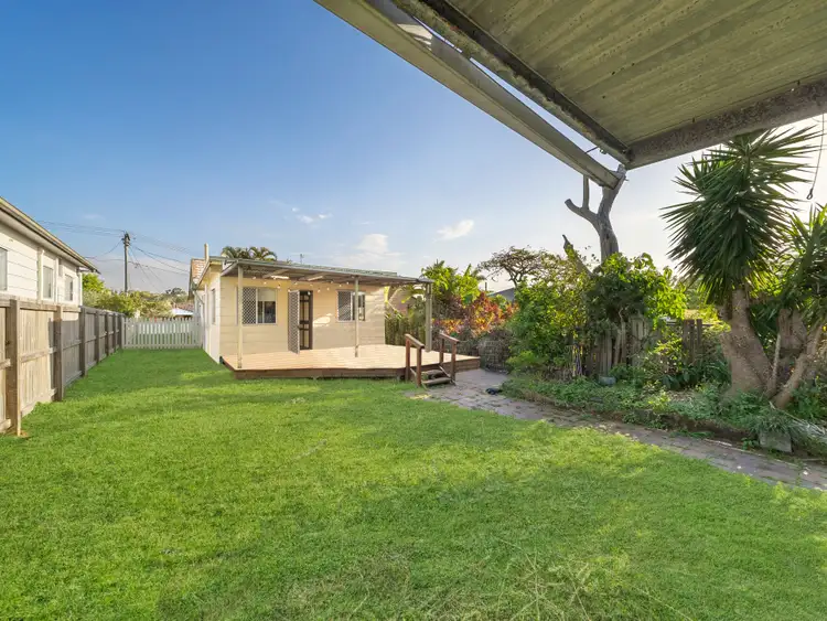 44 Campbell Street, Scarborough QLD 4020