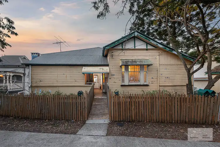 92 Dornoch Terrace, Highgate Hill QLD 4101