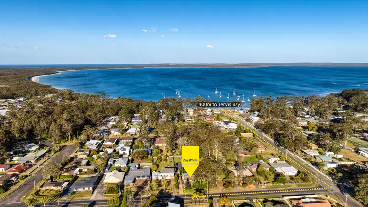 32 Lackersteen Street