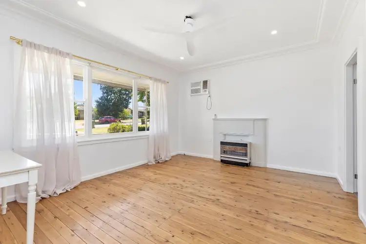 Second view of Homely house listing, 401 Lake Albert Road, Kooringal NSW 2650