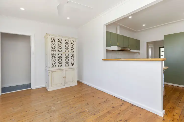Fourth view of Homely house listing, 401 Lake Albert Road, Kooringal NSW 2650