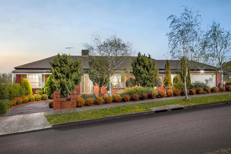 37 Dorset Drive, Greenvale VIC 3059