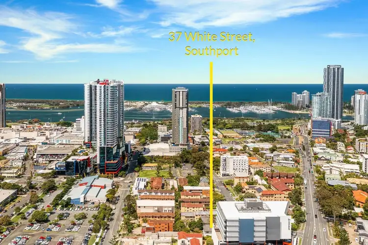 1/37 White Street, Southport QLD 4215