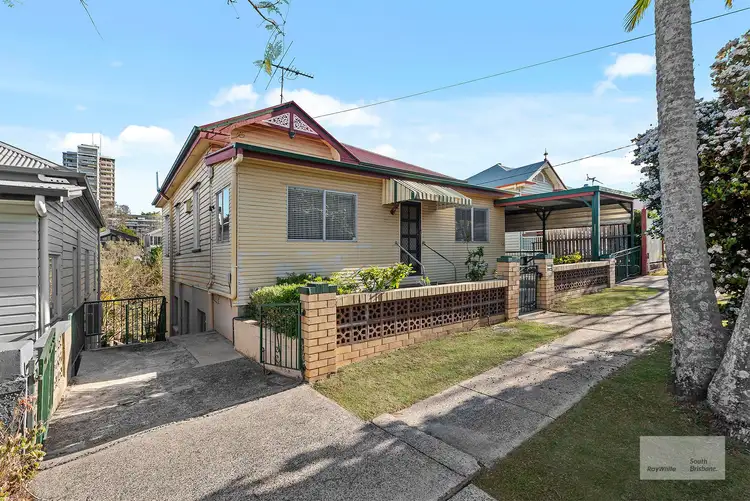 27 Blakeney Street, Highgate Hill QLD 4101