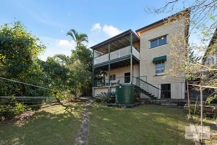 27 Blakeney Street, Highgate Hill QLD 4101