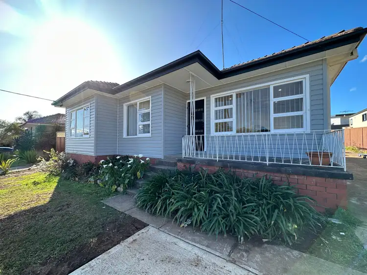 17 Reddan Avenue, Penrith NSW 2750