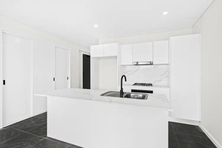2/42 Paul Circuit, Tullimbar NSW 2527