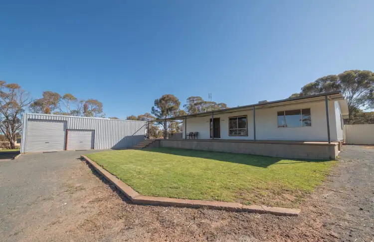 32 Rose Lane, West Wyalong NSW 2671