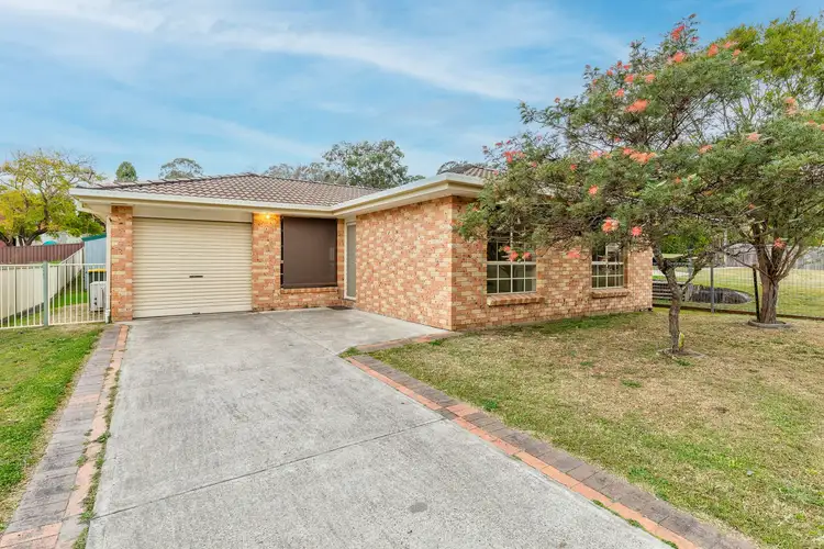 9 Hancock Avenue, Dungog NSW 2420