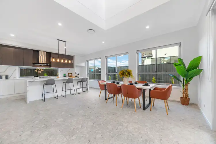 21 Kingston Avenue (The Gables), Box Hill NSW 2765