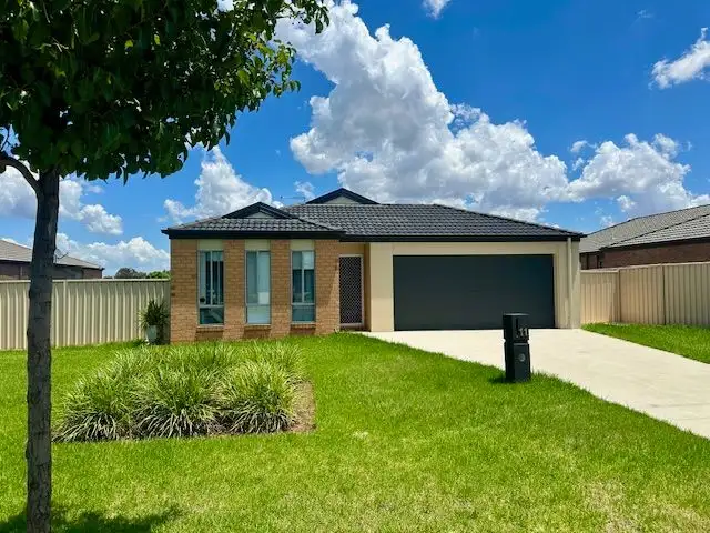 11 Chisnall Street, Corowa NSW 2646