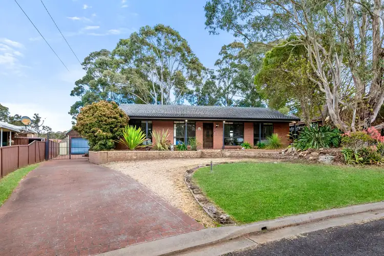 17 Stuart Place, Tahmoor NSW 2573