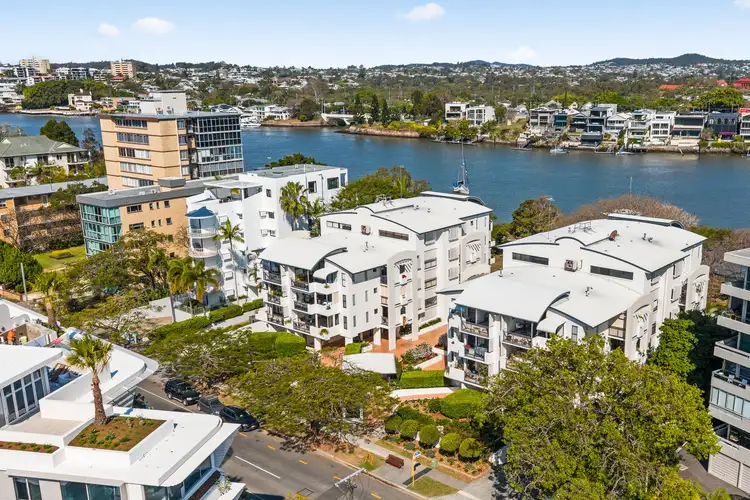 112 - 118 Oxlade Drive