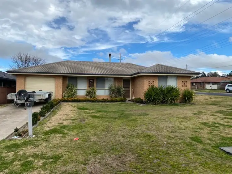 2 Alahna Drive, Armidale NSW 2350