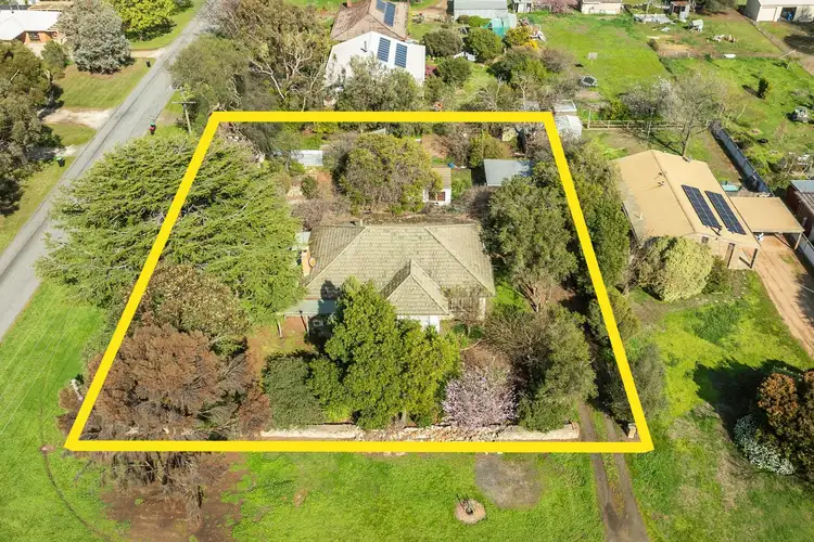 16 Jones Street, Avenel VIC 3664
