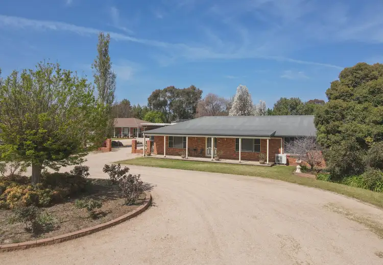 19 Billabong Crescent, Parkes NSW 2870