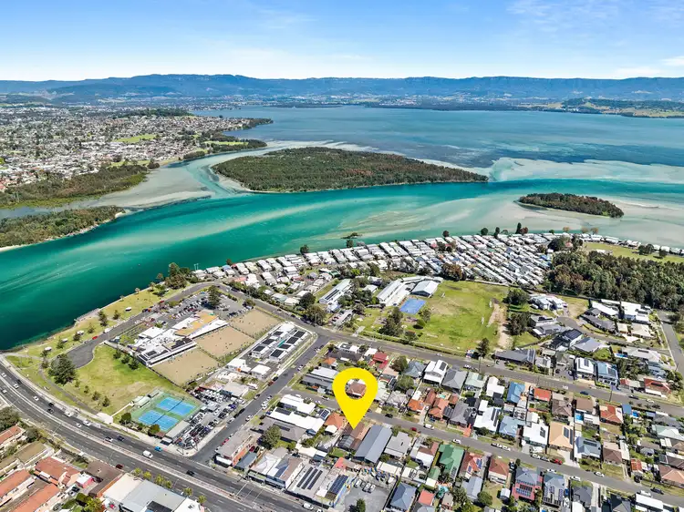 47 Sassafras Avenue, Windang NSW 2528
