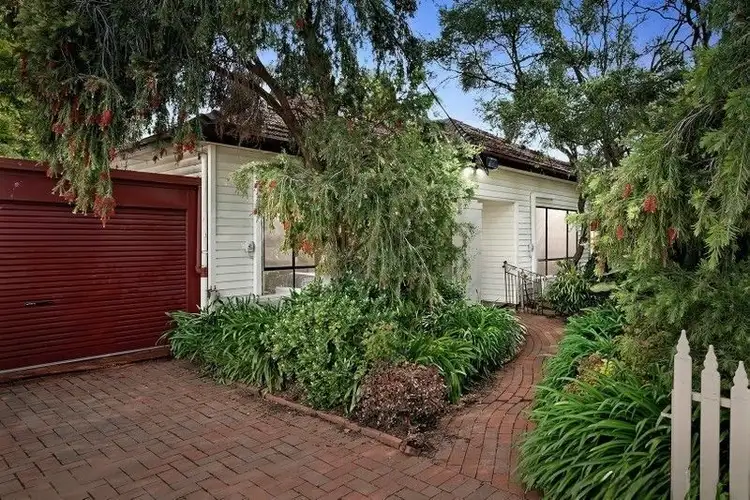 15 Moray Street, Fawkner VIC 3060