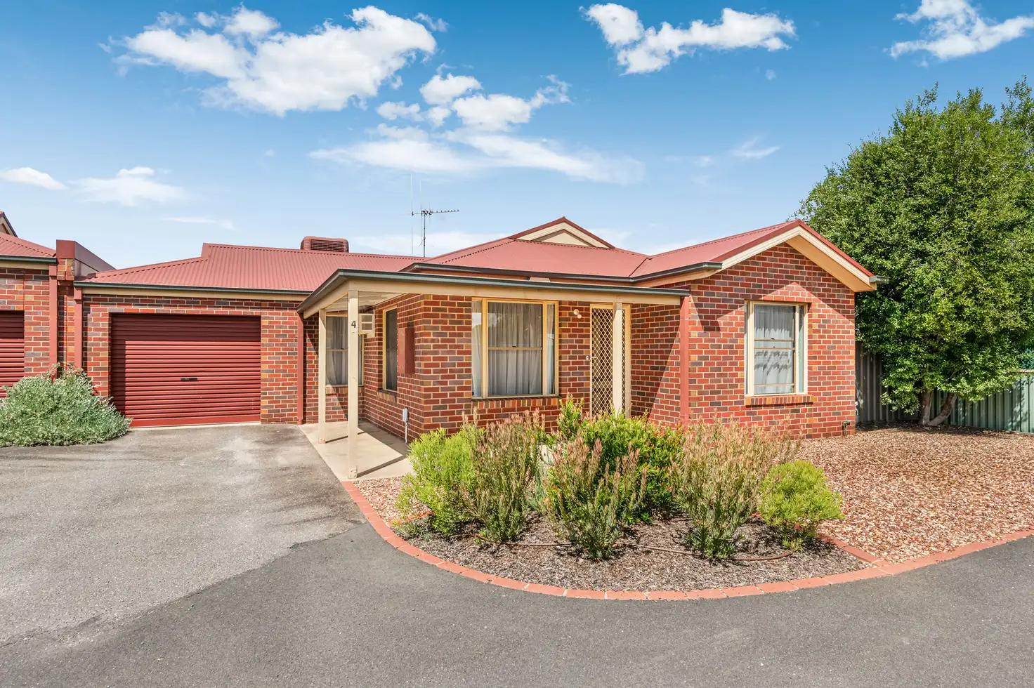 Main view of Homely house listing, 4/9 Saunders Street, West Bendigo VIC 3550