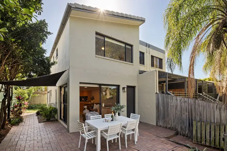 1/58 Philip Street, Hawthorne QLD 4171