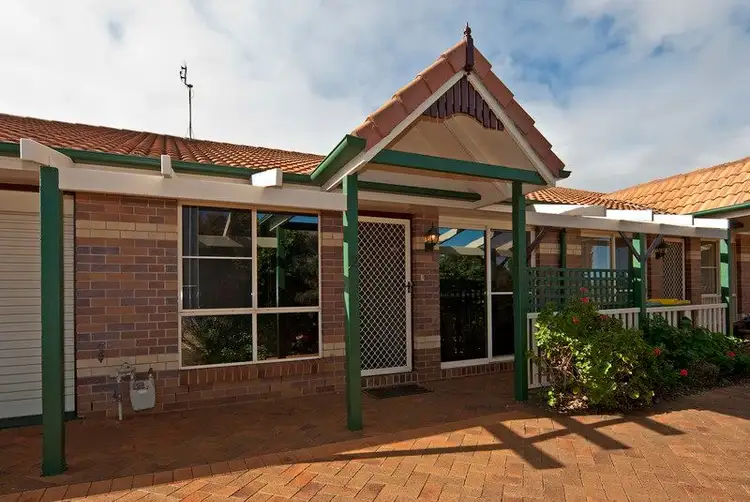 Unit 2/2 Brunckhorst Drive, Kearneys Spring QLD 4350