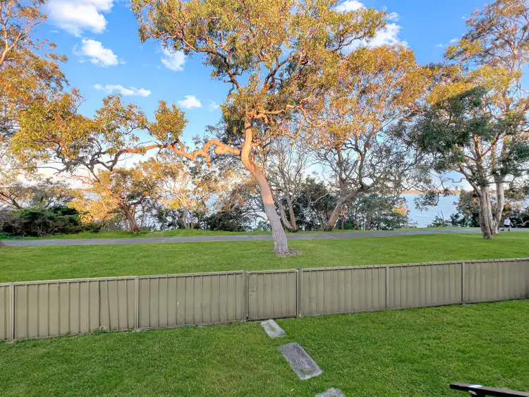 102 Buff Point Avenue, Buff Point NSW 2262