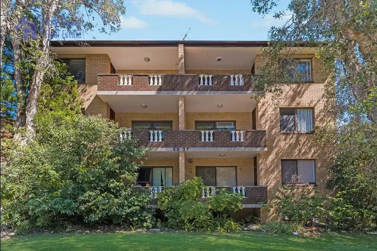 1/35-37 Bellevue Parade, Hurstville NSW 2220