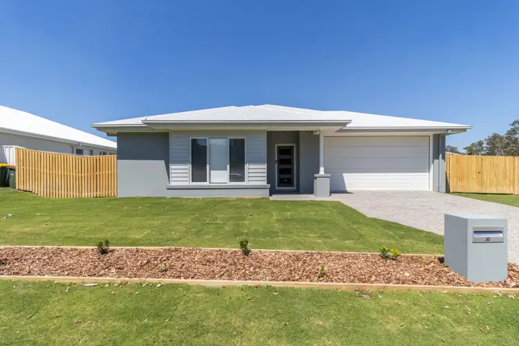 30 West Spring Way, Nikenbah QLD 4655
