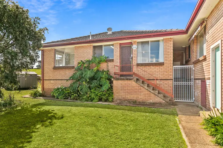2/38 Mirrabooka Road, Lake Heights NSW 2502