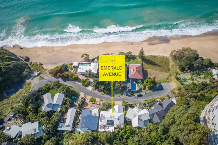 12 Emerald Avenue, Sapphire Beach NSW 2450