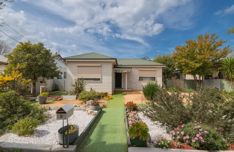 9 Pearce Street, Parkes NSW 2870