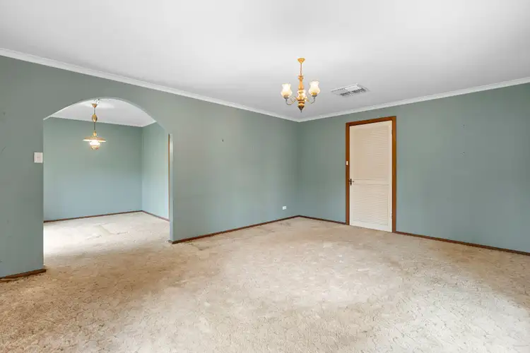 Fifth view of Homely house listing, 17 Merinda Crescent, Kooringal NSW 2650