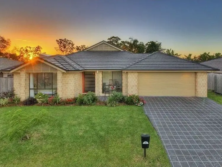 33 Brushwood Circuit, Forest Lake QLD 4078
