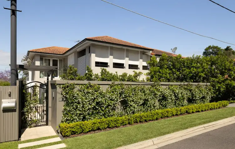 8 Beaufort Lane, Clayfield QLD 4011