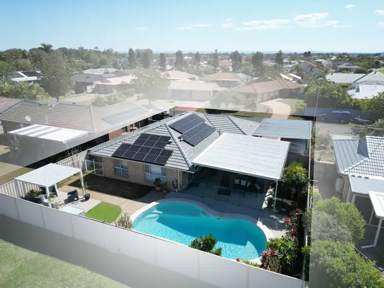 28 Anchor Court, Banksia Beach QLD 4507