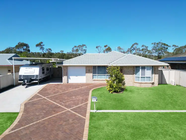 28 Anchor Court, Banksia Beach QLD 4507