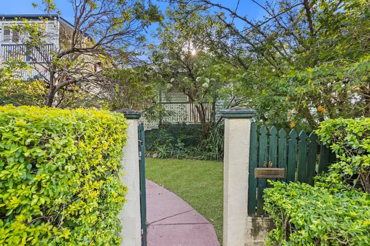 29 Sydney Street, Fairfield QLD 4103