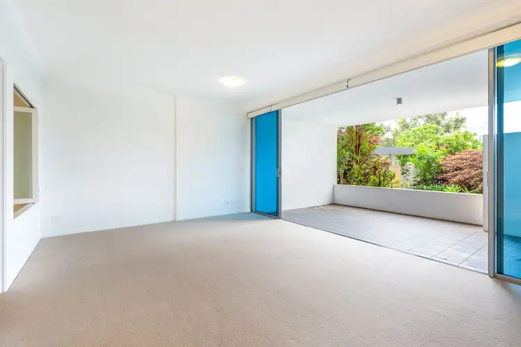 102/30 PARADISE ISLAND, Surfers Paradise QLD 4217