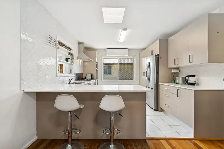 Fifth view of Homely house listing, 7 Wemvern Street, Upper Mount Gravatt QLD 4122