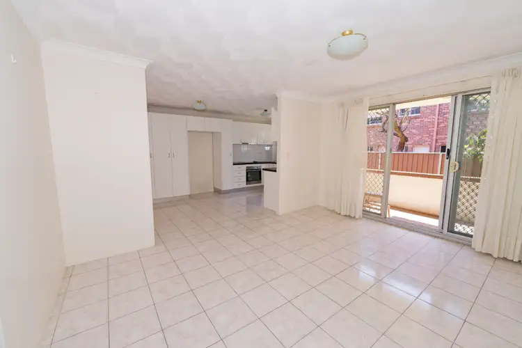 1/19 Lackey Street, Fairfield NSW 2165